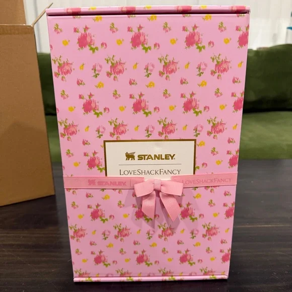 NWT Stanley x LoveShackFancy Quencher H2.0 FlowState 20 oz - Ibiza Sunset - Picture 2 of 12